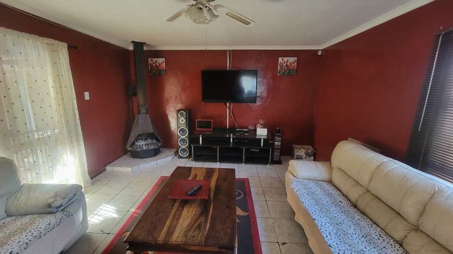 3 Bedroom Property for Sale in Highbury Western Cape